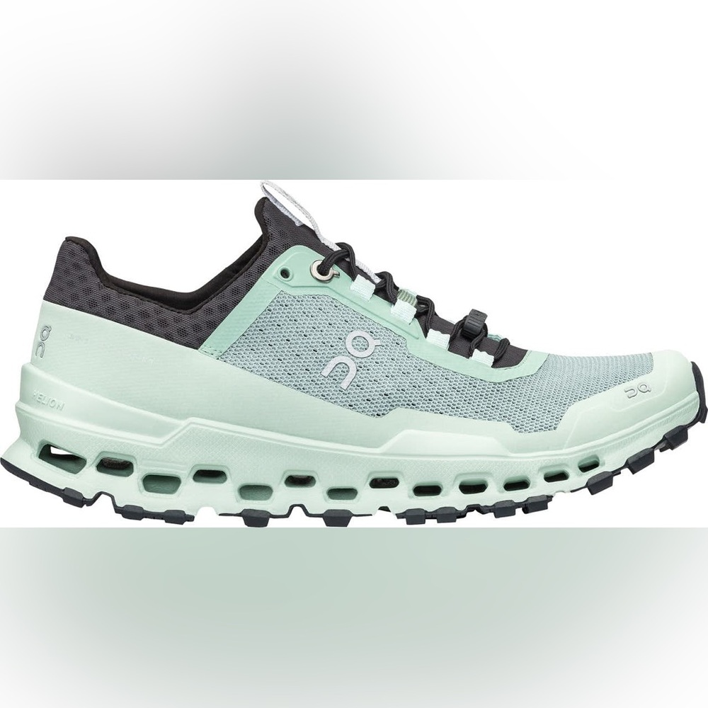 On Running Women's Athletic Shoes in Mint and Black